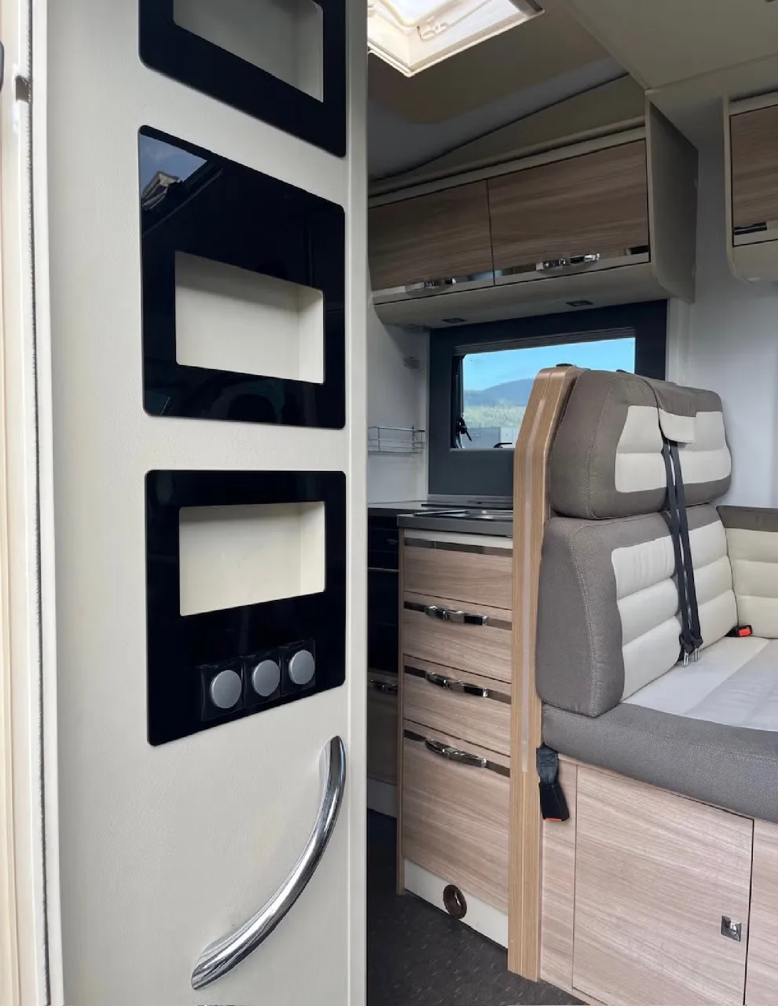 Adria Matrix M 670 SC