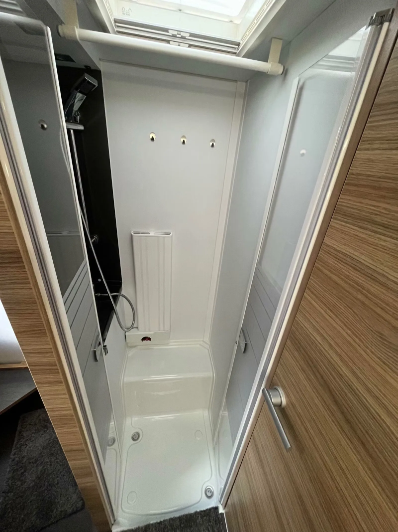 Adria Sonic Plus 700 SC