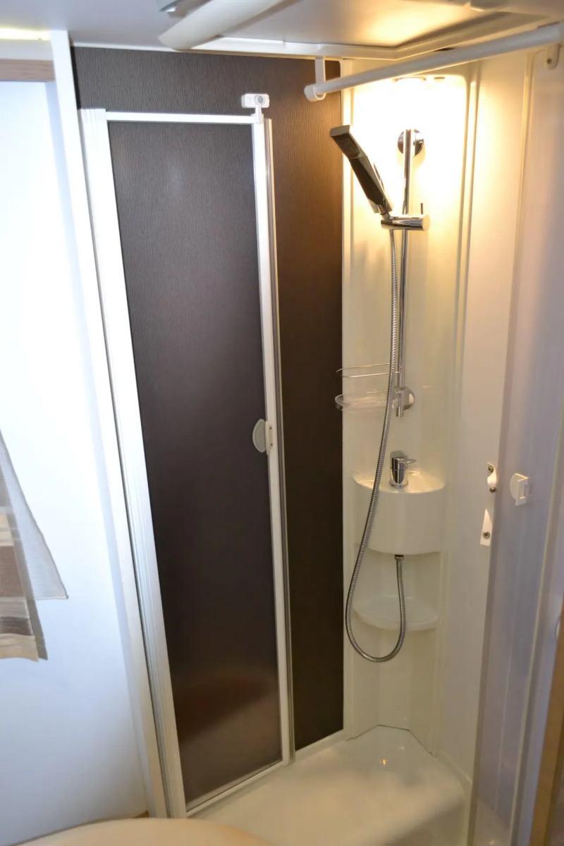 Adria Matrix M 670 SC