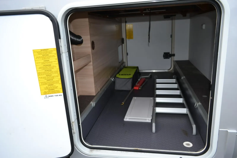 Adria Matrix M 670 SC