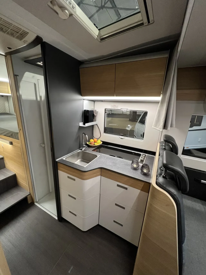 Adria Matrix Plus 670 SL