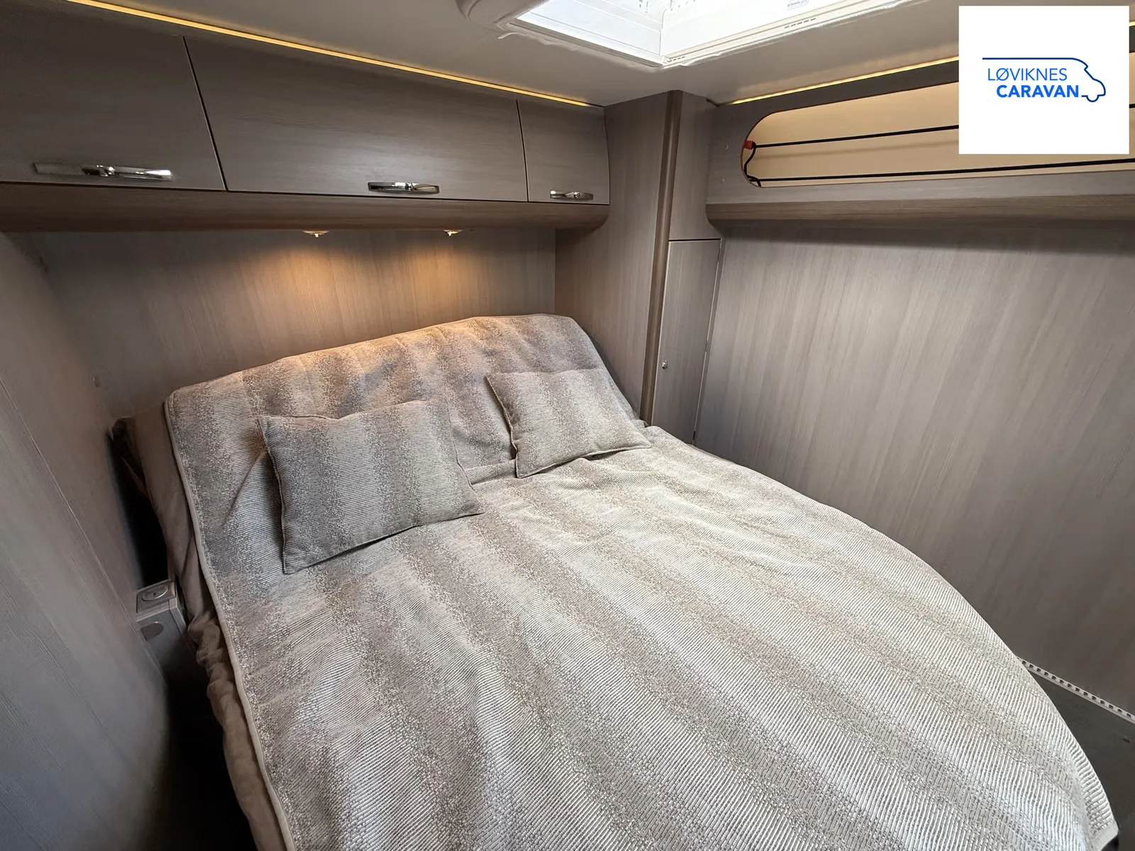 Adria MATRIX SUPREME M 677