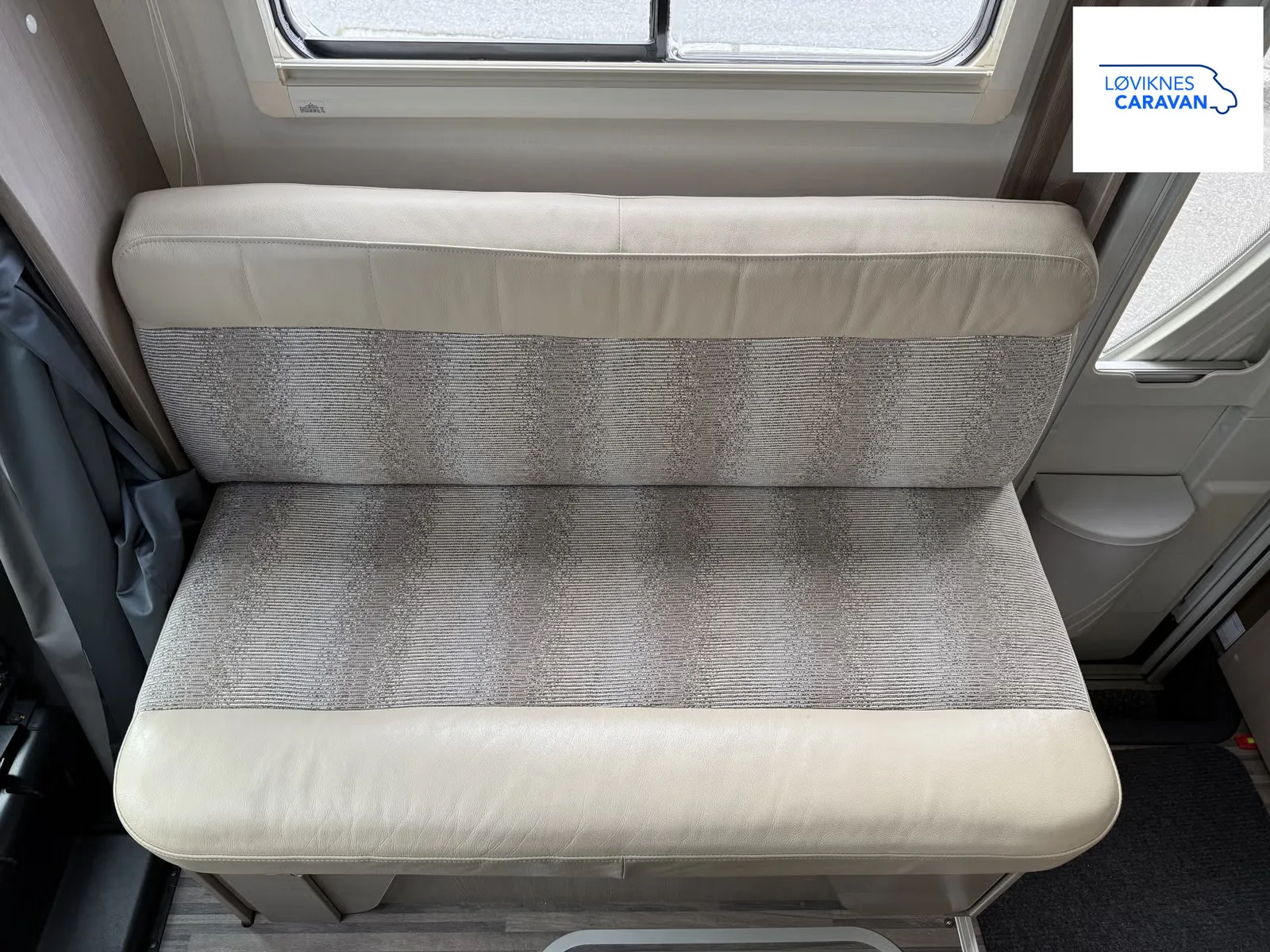 Adria MATRIX SUPREME M 677