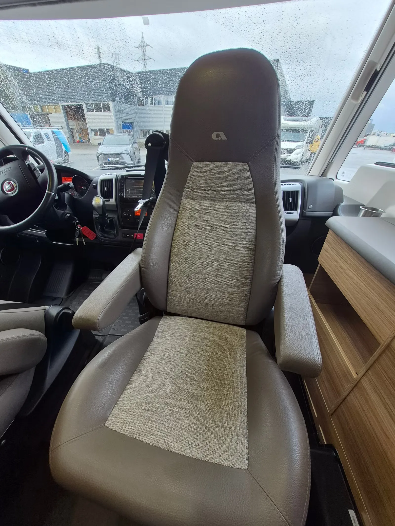 Adria Sonic i 700 SL