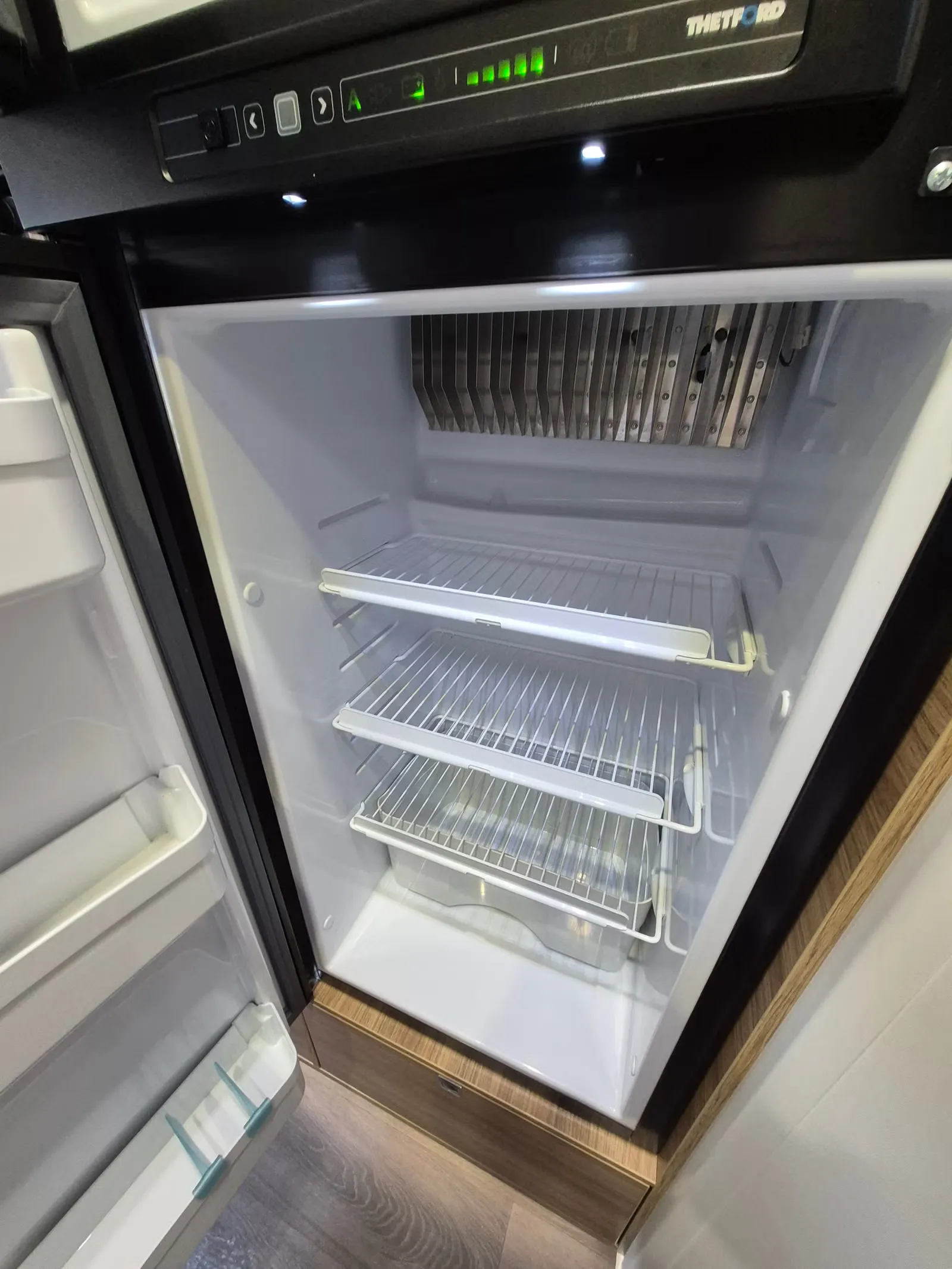 Adria Sonic i 700 SL