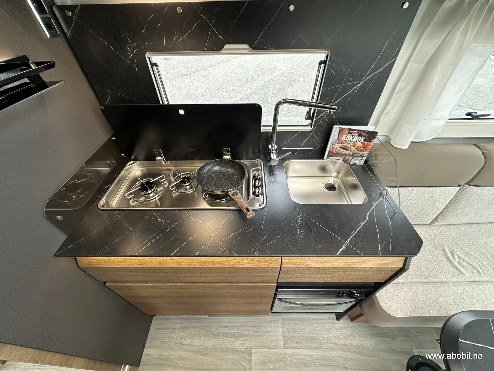 Benimar Amphitryon 998