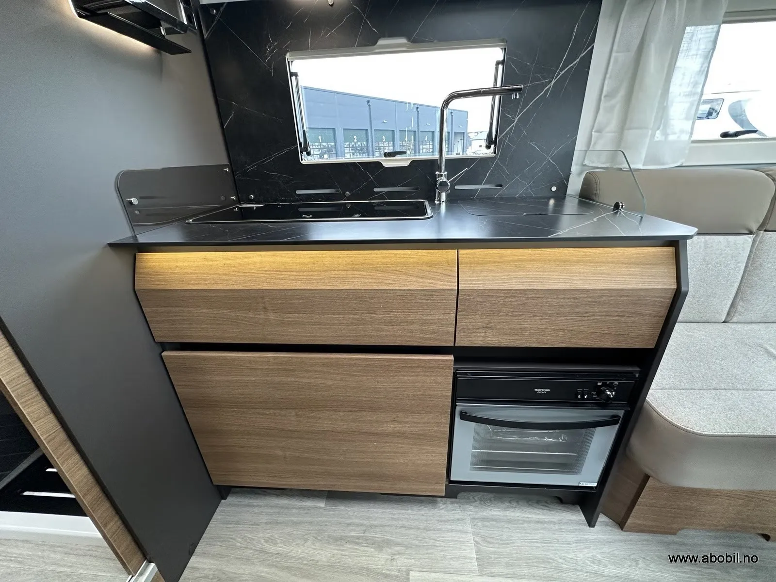 Benimar Amphitryon 998