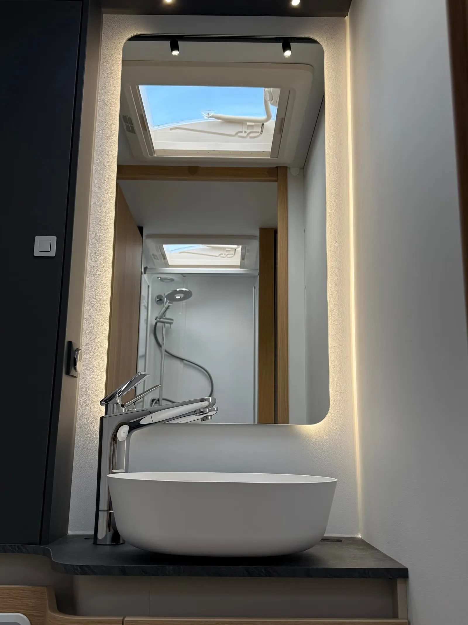 Adria Coral Axess 670 SL