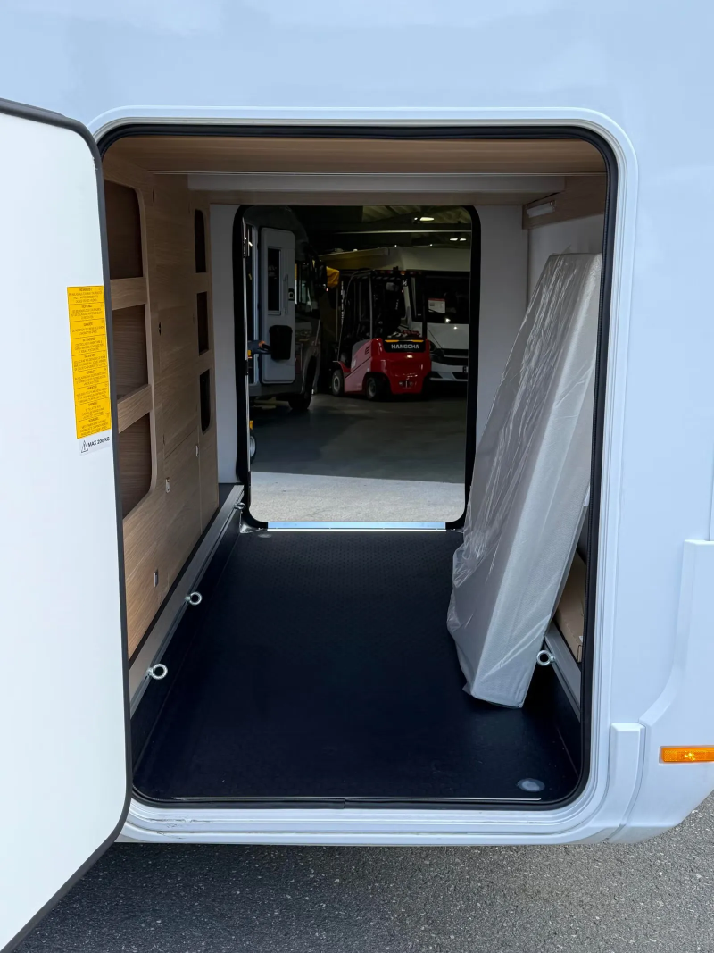 Adria Coral Axess 670 SL