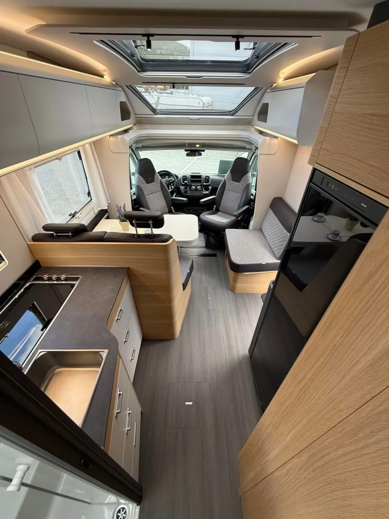 Adria Coral Axess 670 SL