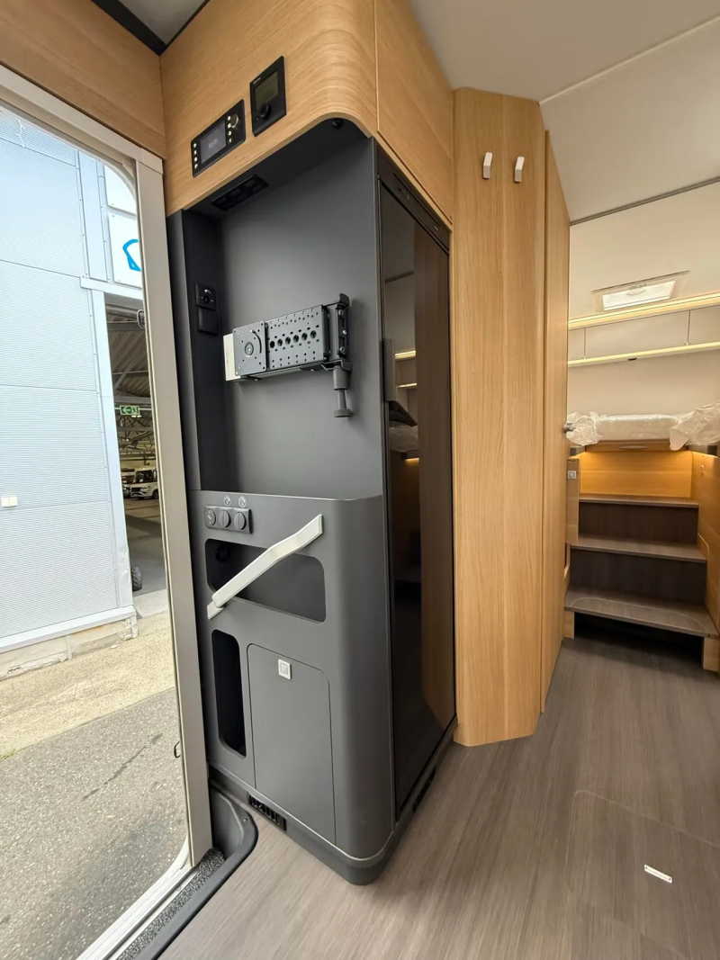 Adria Coral Axess 670 SL