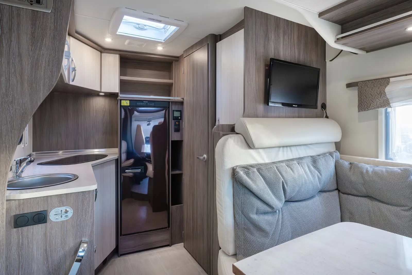 Bürstner IXEO Time IT 586