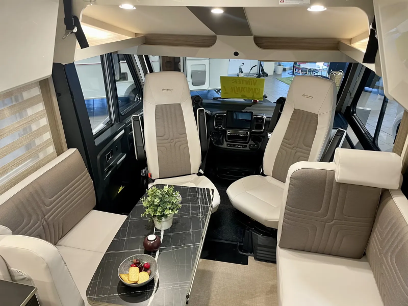 Bürstner Lyseo I 736