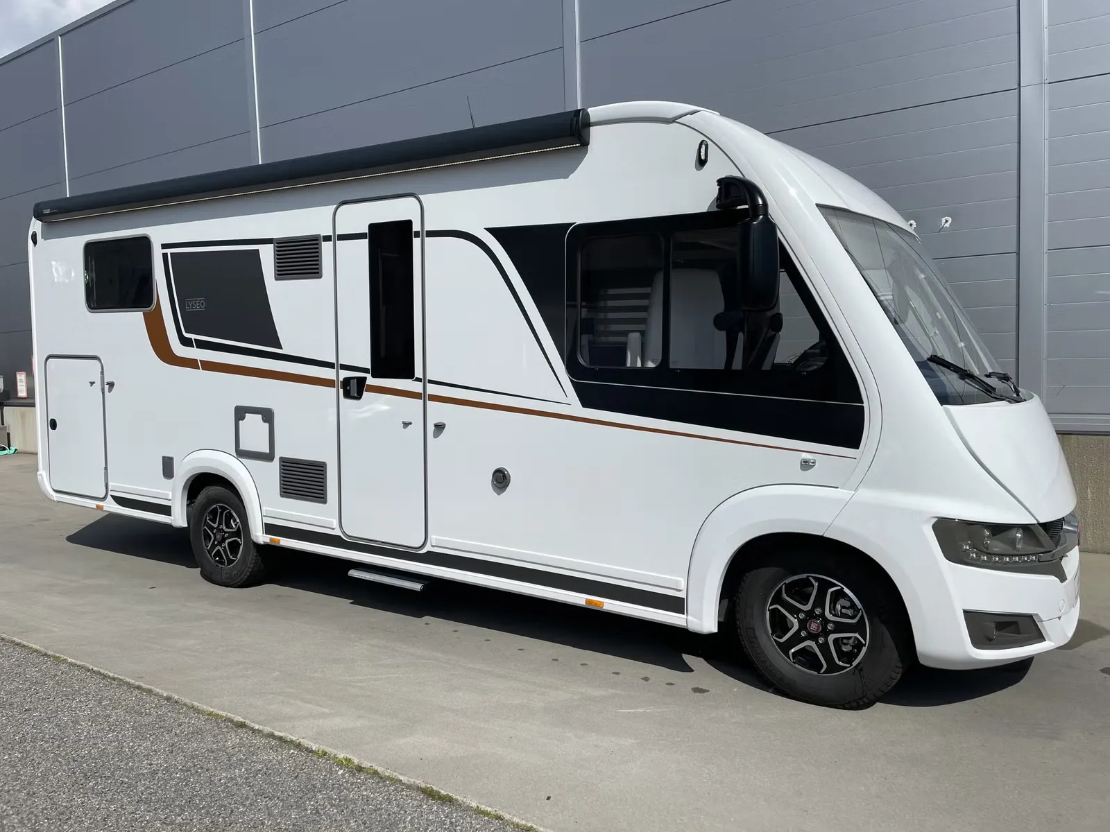 Bürstner Lyseo I 736