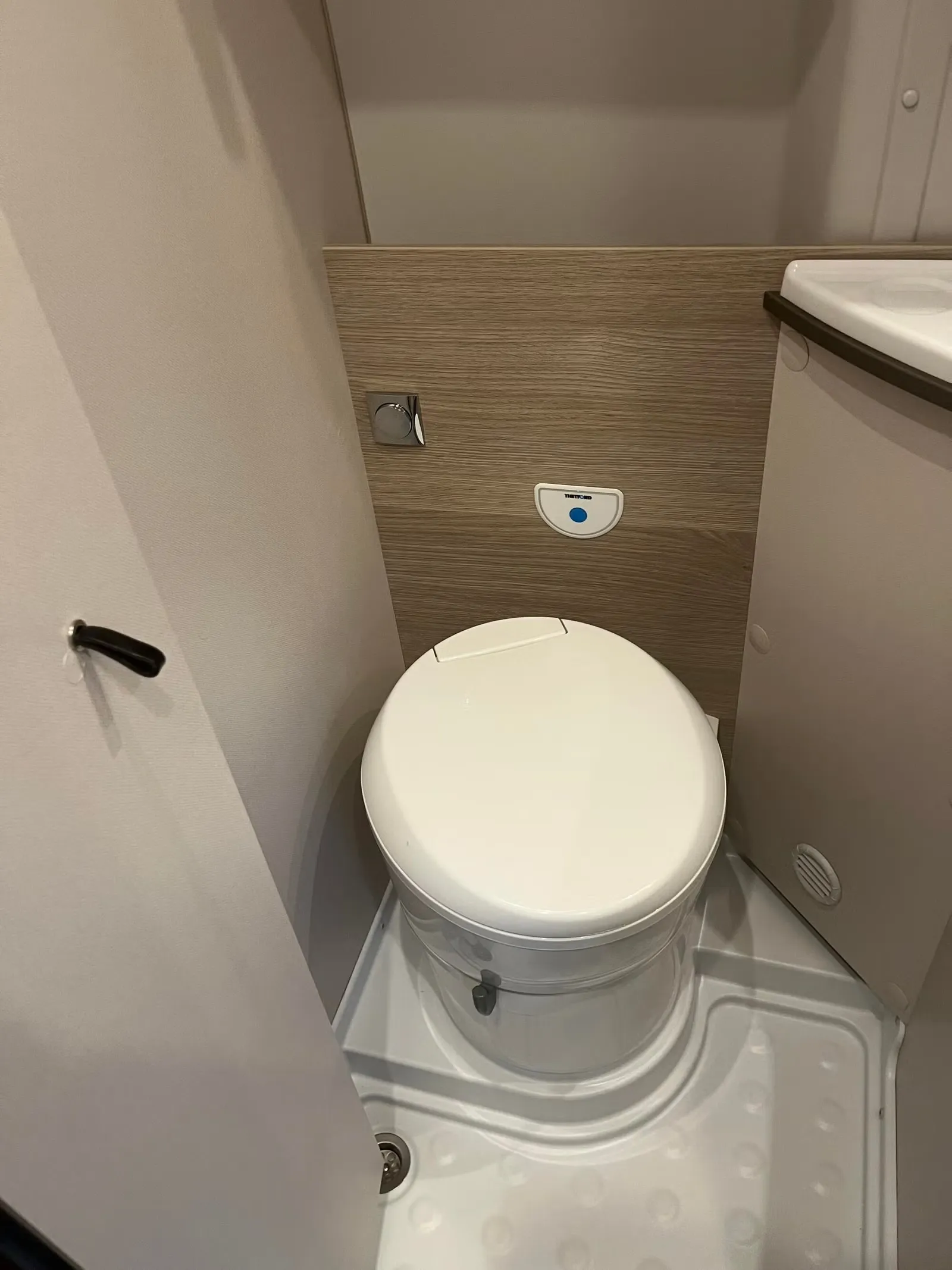 Bürstner Lineo C 590