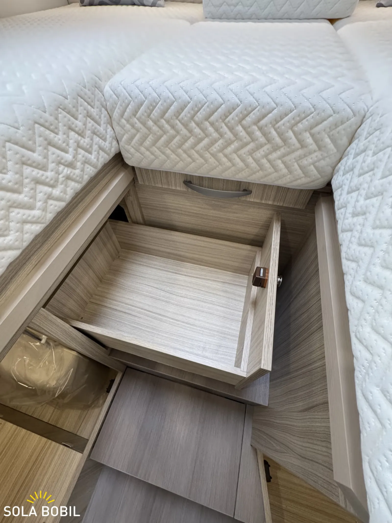 Adria COMPACT DL 60Y