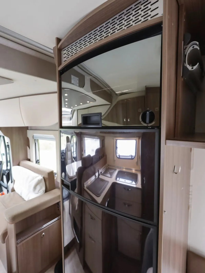 Bürstner Ixeo IT664