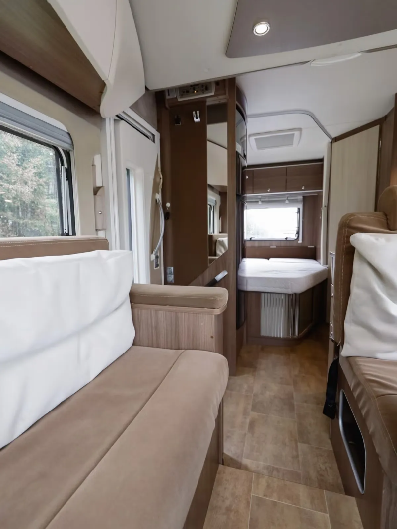 Bürstner Ixeo IT664