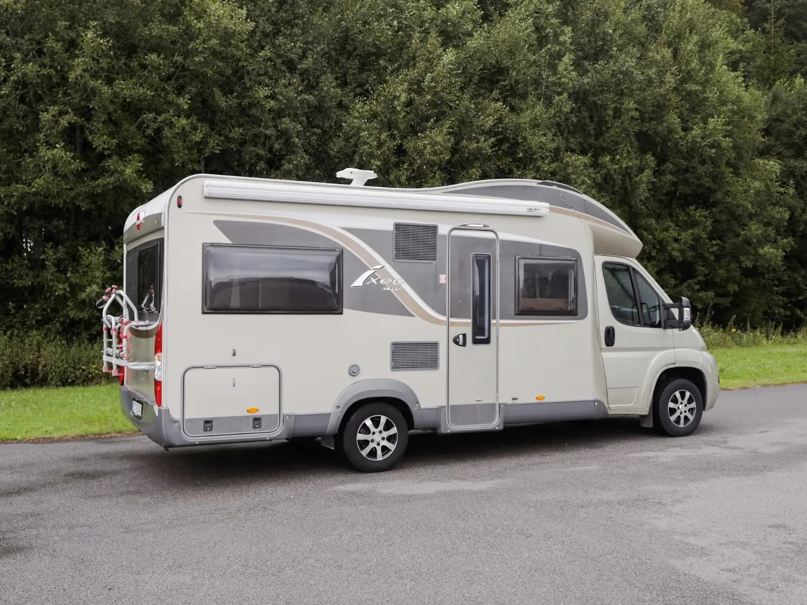 Bürstner Ixeo IT664