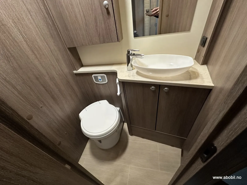 Bürstner Nexxo BT7404