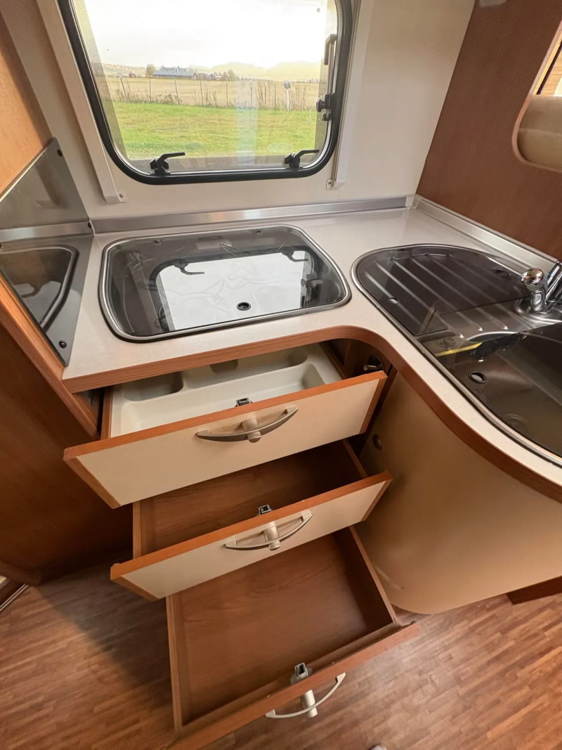 Bürstner Aviano I 684