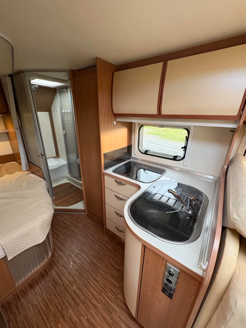 Bürstner Aviano I 684