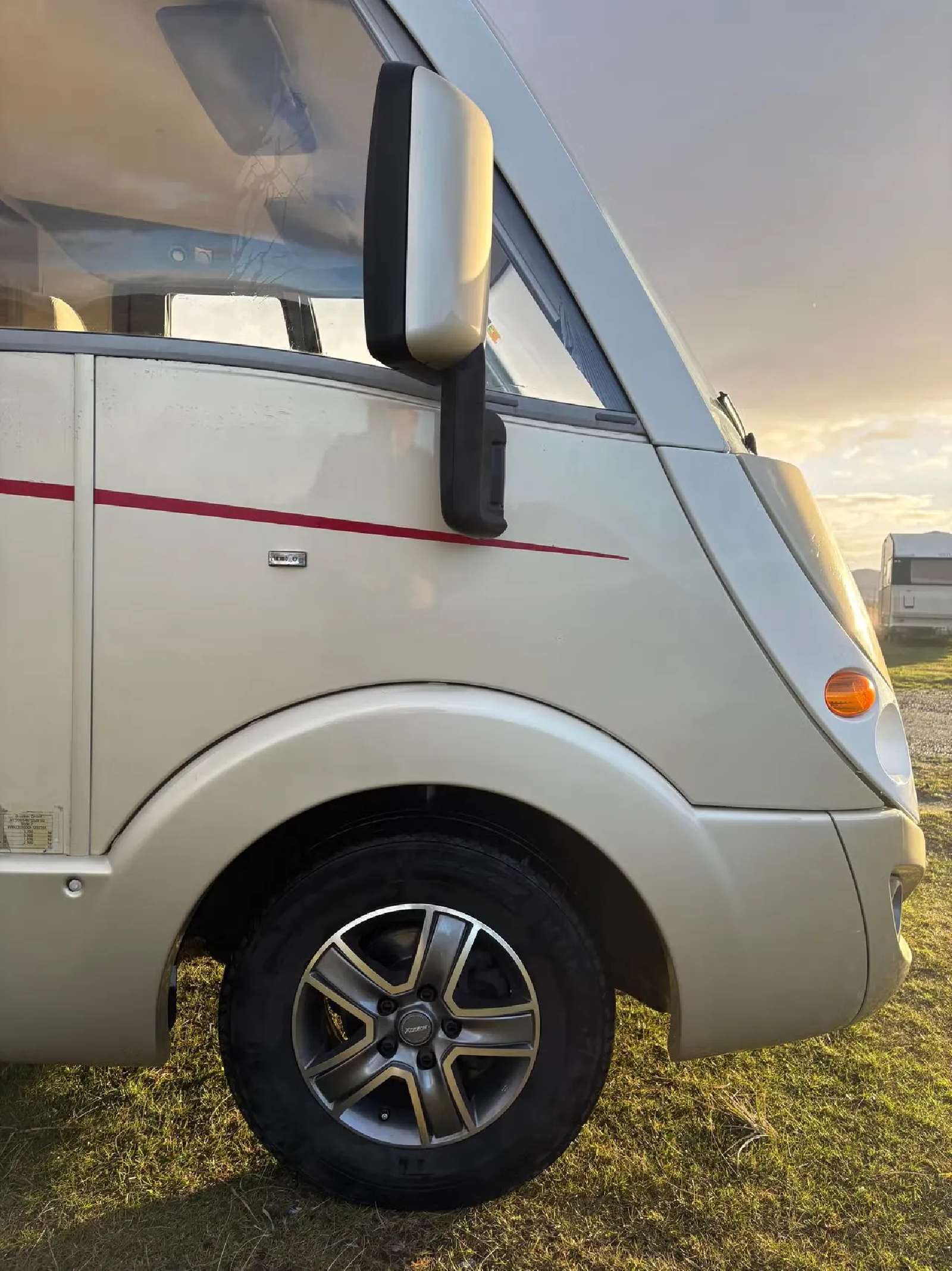 Bürstner Aviano I 684