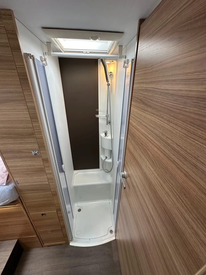 Adria Sonic Plus SL 700