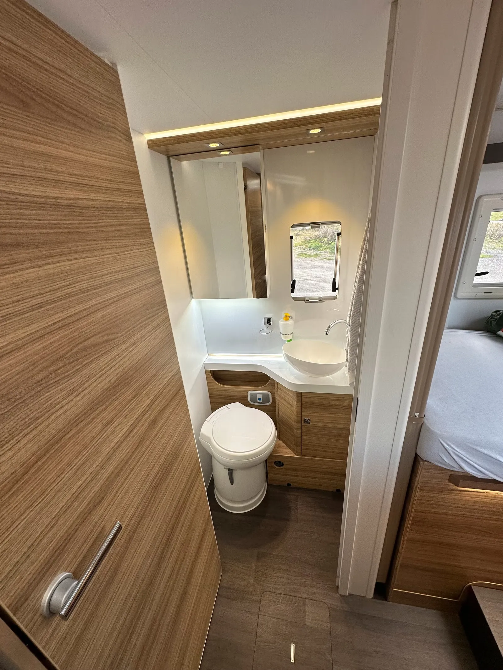 Adria Sonic Plus SL 700