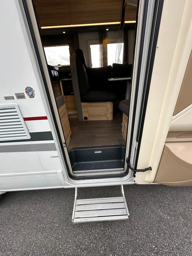 Adria Sonic Plus SL 700