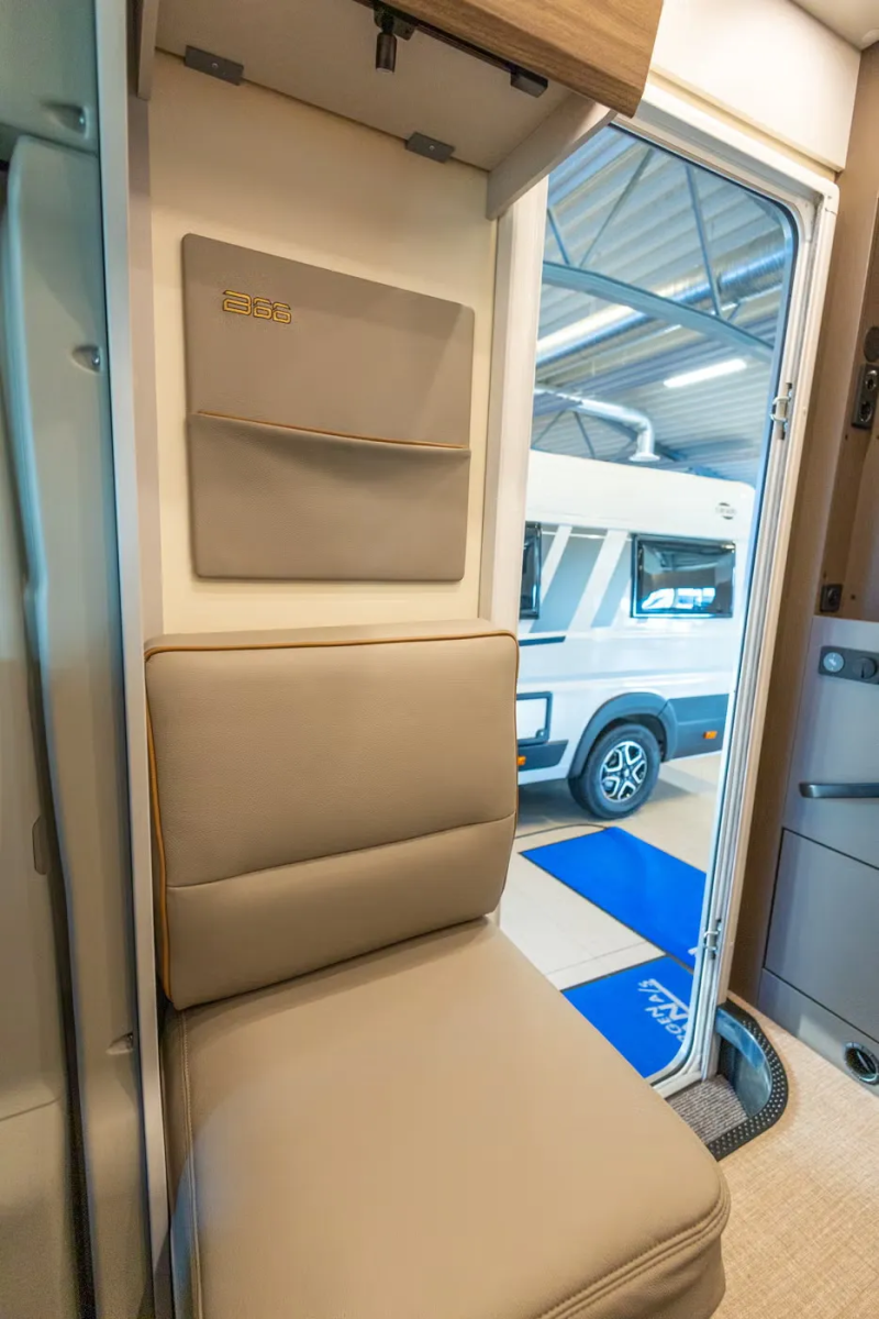 Bürstner B66 / TD 690