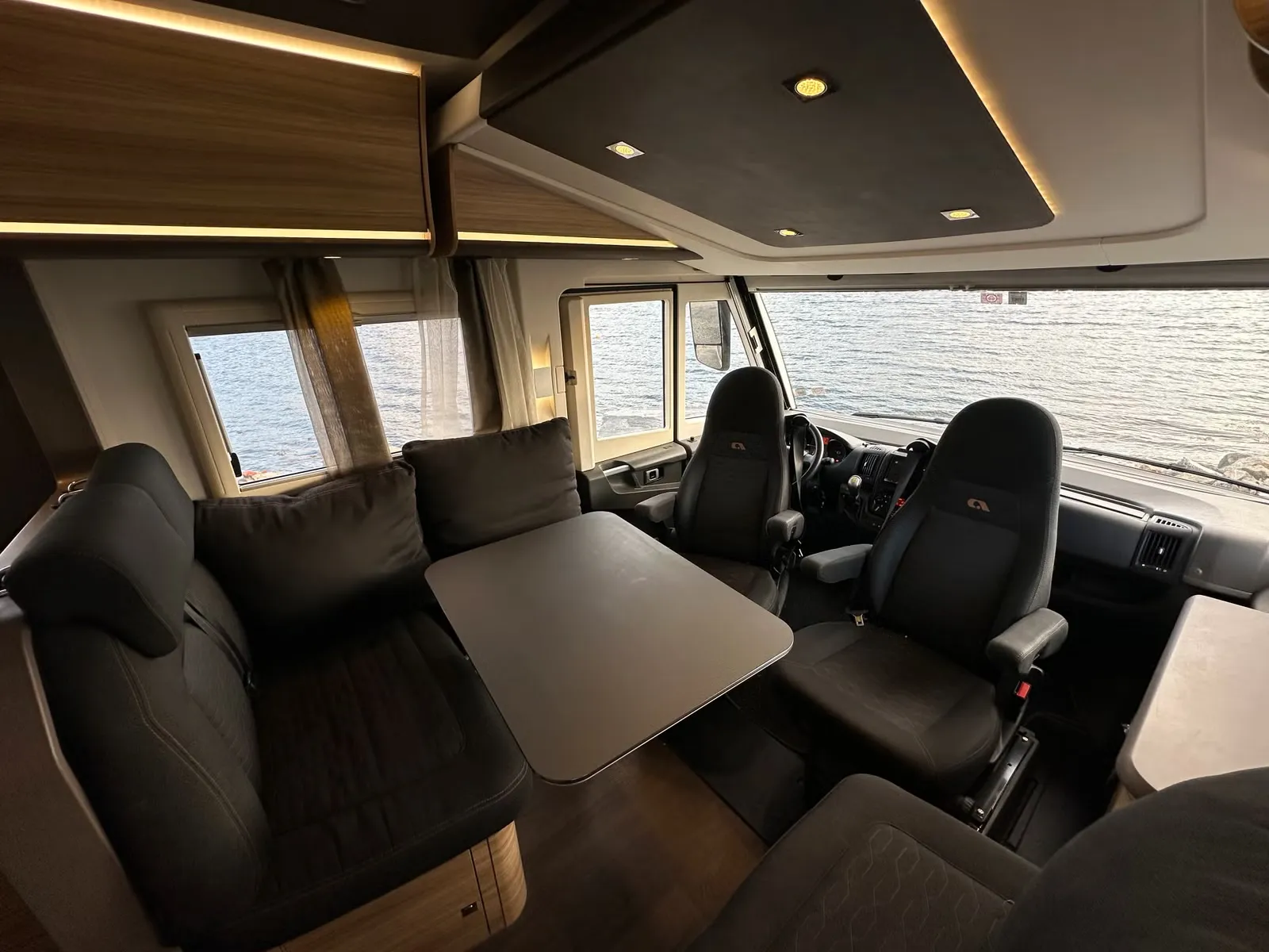 Adria Sonic Plus SL 700