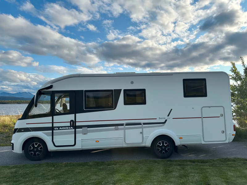 Adria Sonic Plus SL 700