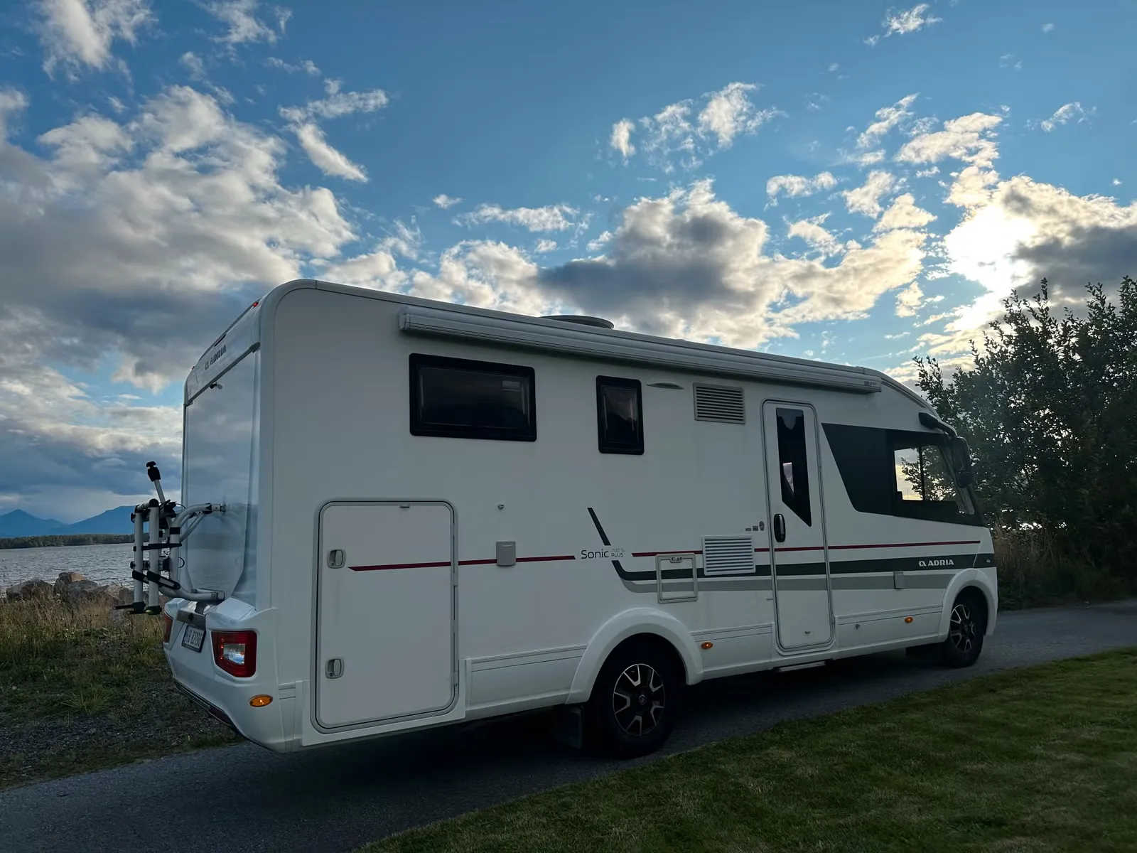 Adria Sonic Plus SL 700