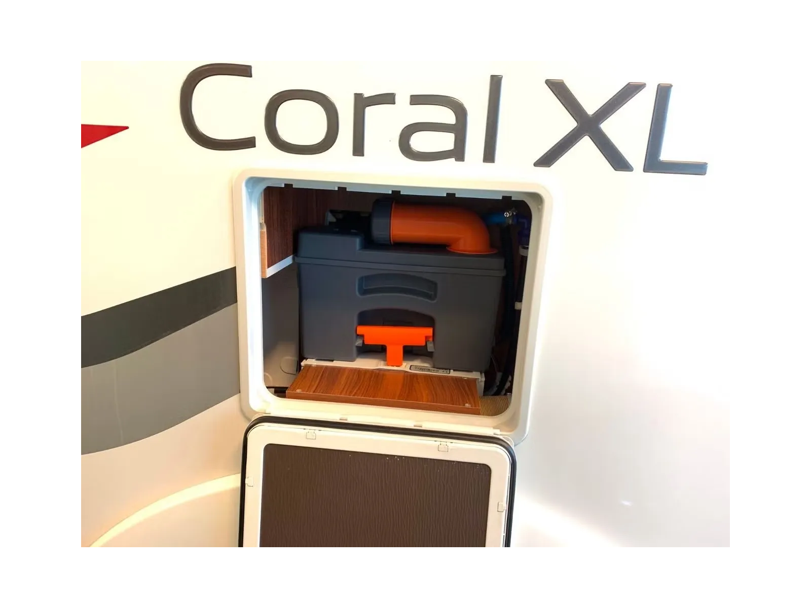 Adria Coral XL