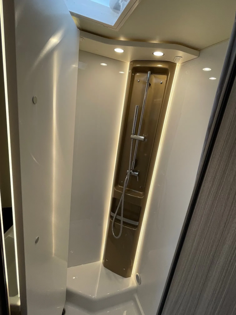 Bürstner Lyseo I 726 G kaufen – Kroken Bobil AS