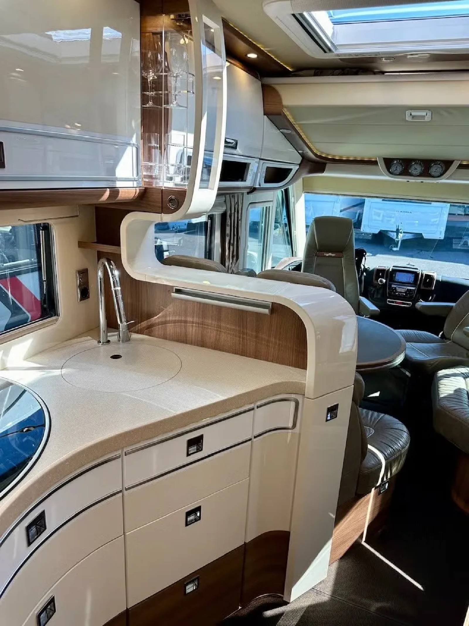 Carthago CHIC E-LINE 50LE HPC