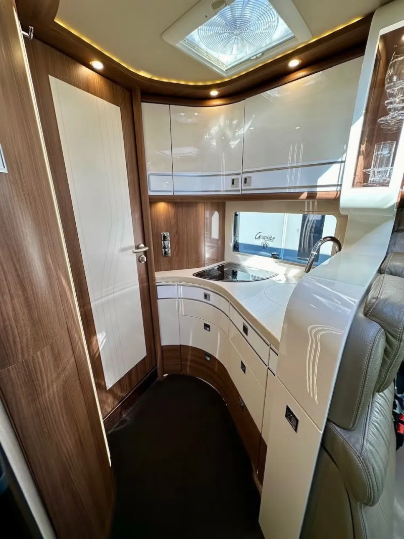 Carthago CHIC E-LINE 50LE HPC