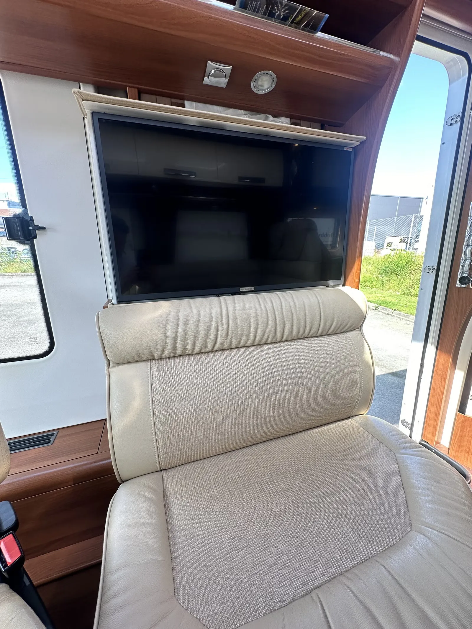 Carthago Chic E-Line I 51