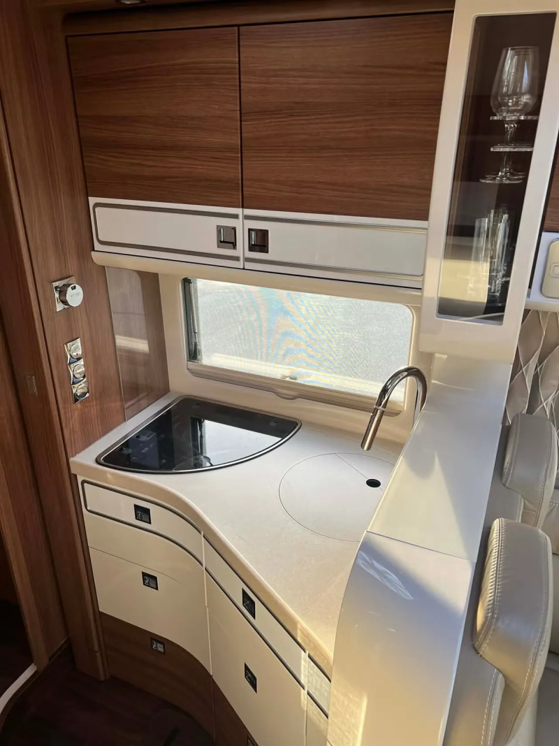 Carthago Chic E-line I 51 LE