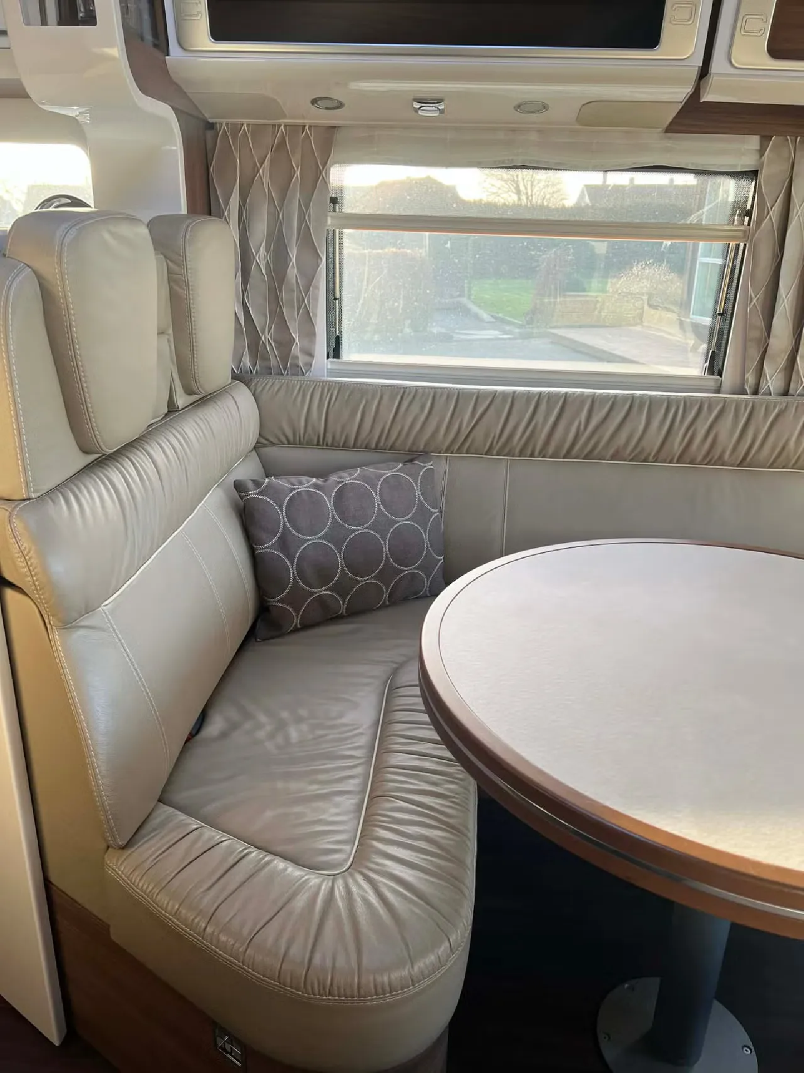 Carthago Chic E-line I 51 LE