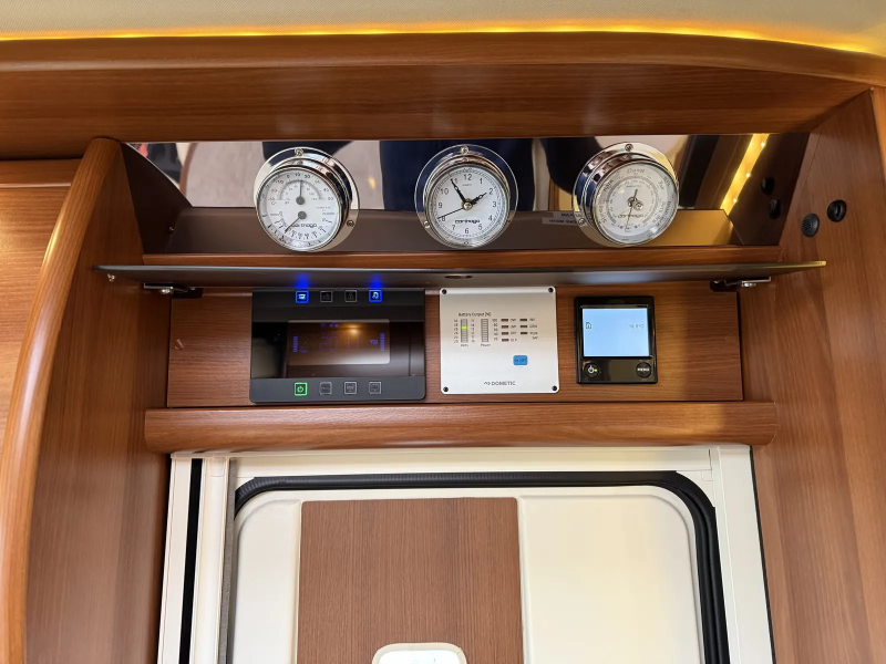 Carthago Chic E-Line I51QB Li