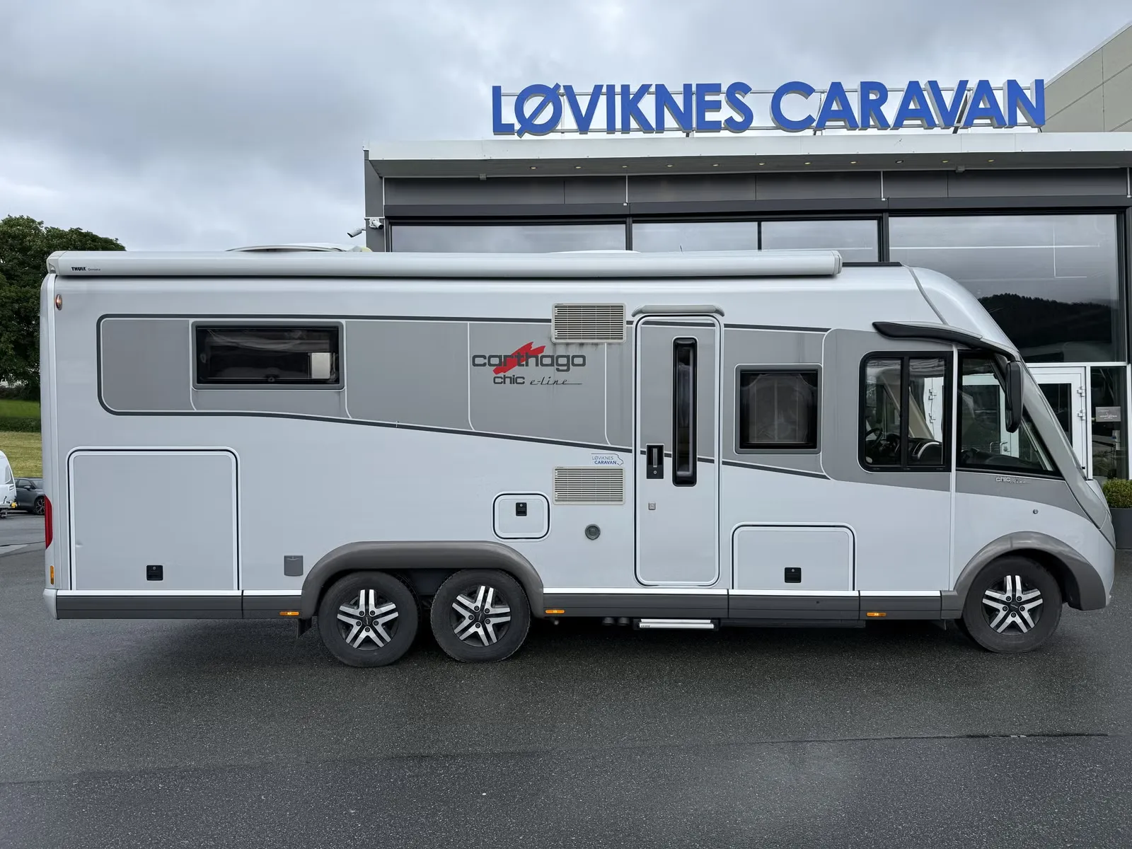 Carthago Chic E-Line I51QB Li