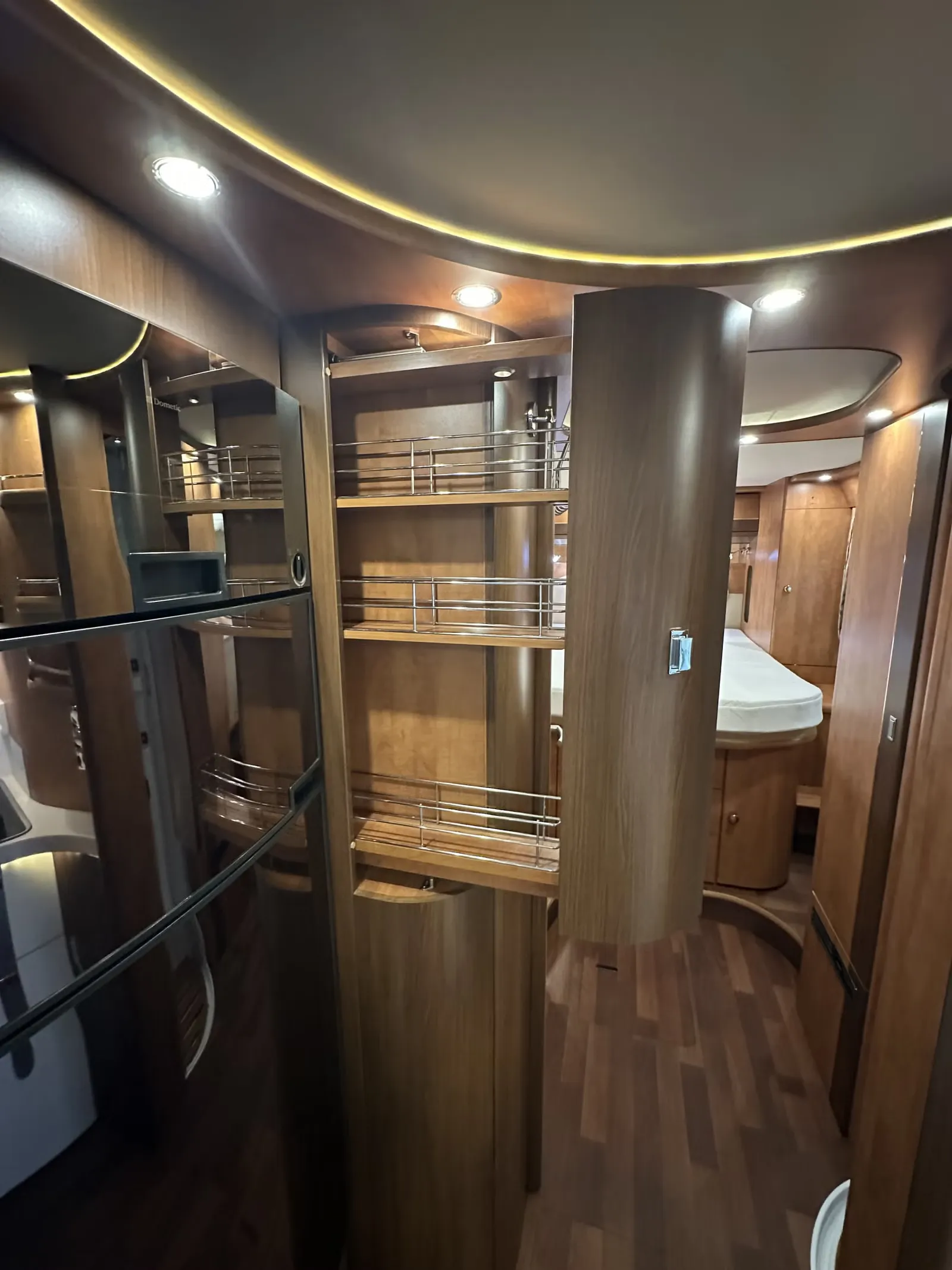 Carthago CHIC C-LINE XL 5.8