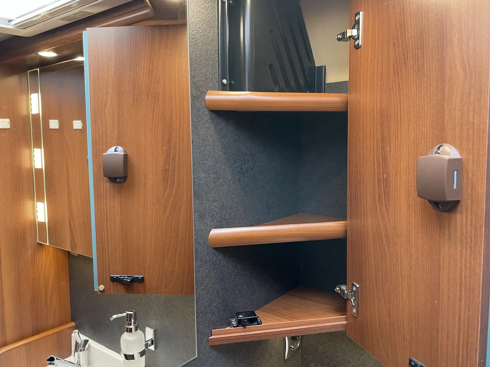 Carthago Chic E-Line I 51 QB LI