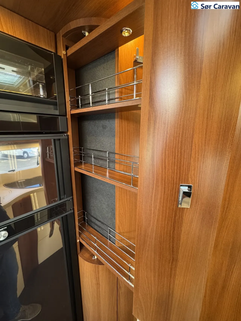 Carthago Chic C-line I 4.9 LE