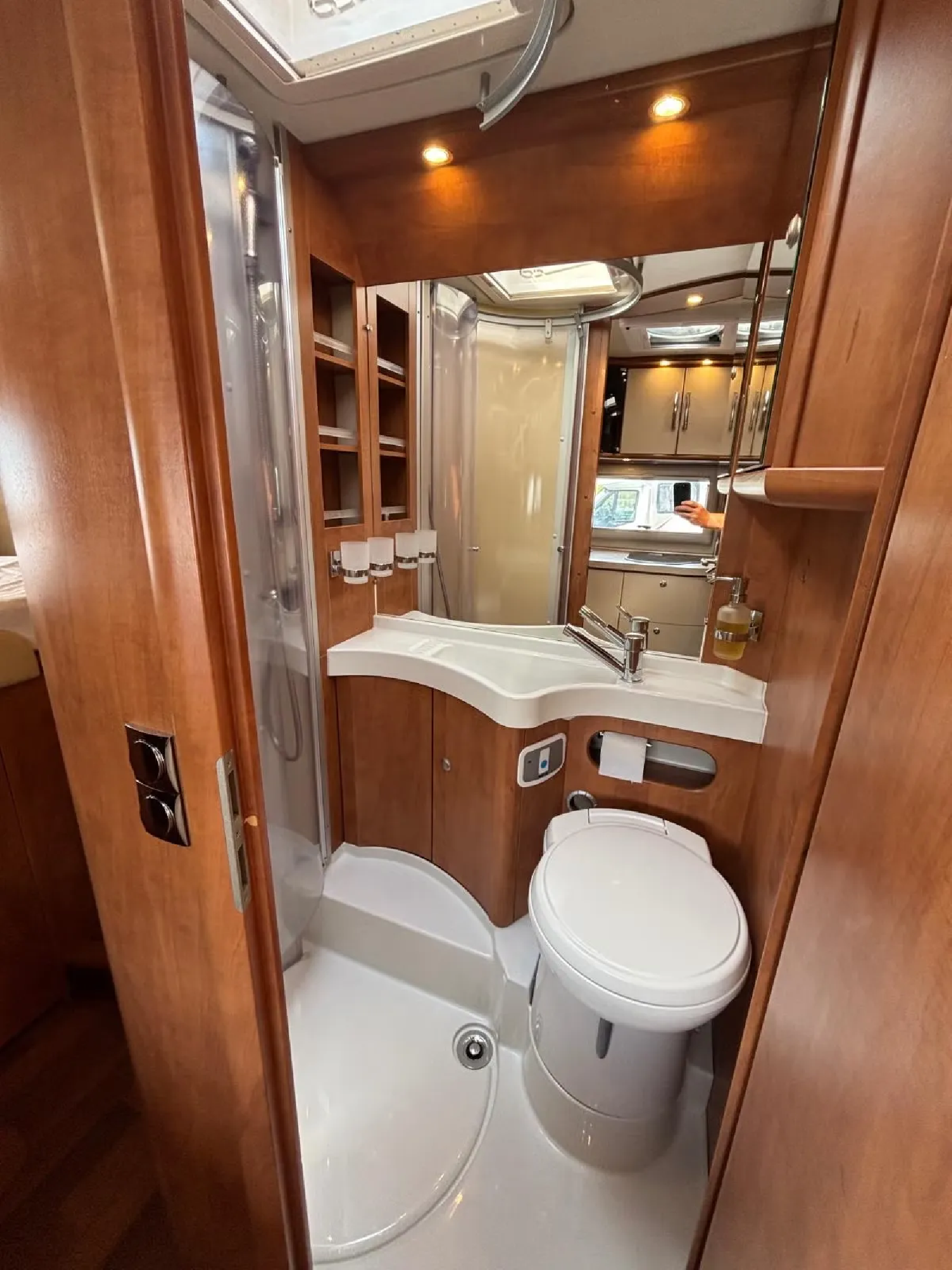 Carthago Tourer C1 I 142QB