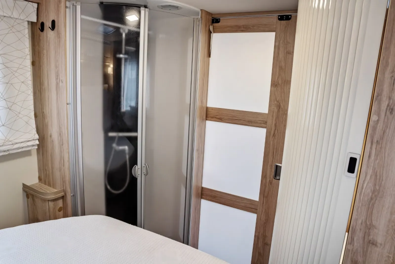 Eura Mobil IL 720 QB