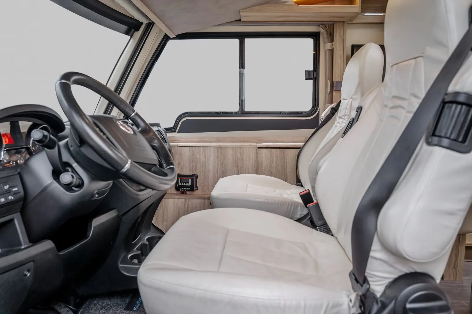 Eura Mobil IL 720 QB