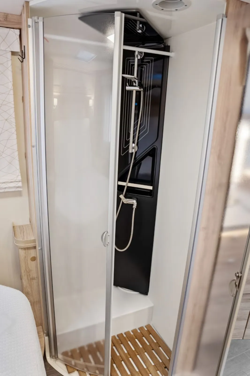 Eura Mobil IL 720 QB